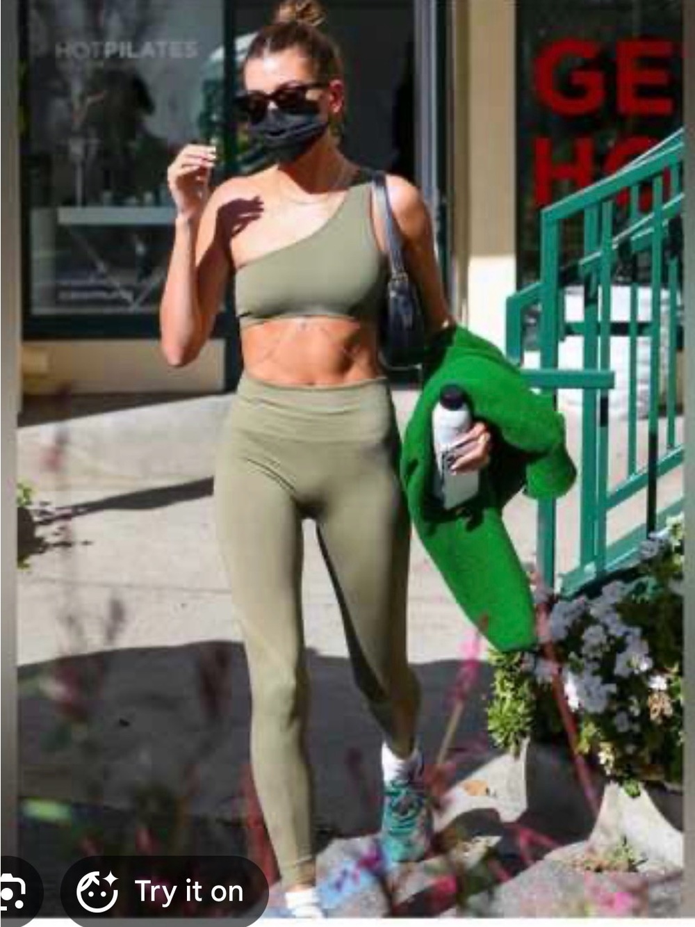 SET ACTIVE Sculptflex one-shoulder bra and high-waisted legging set Green Sz S